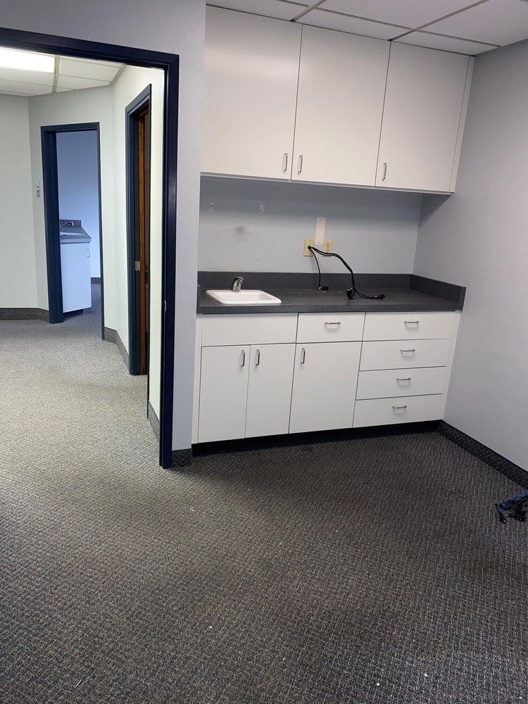 ±1,770 SF General Office Space Available on Shaw Ave: 1275 W Shaw Avenue, Fresno, CA 93711